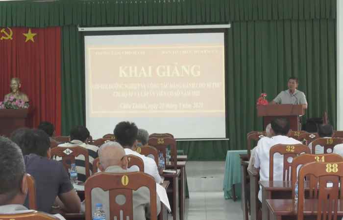 Huyện Châu Thành bồi dưỡng nghiệp vụ công tác Đảng dành cho Bí thư Chi bộ ấp và cấp Ủy viên cơ sở